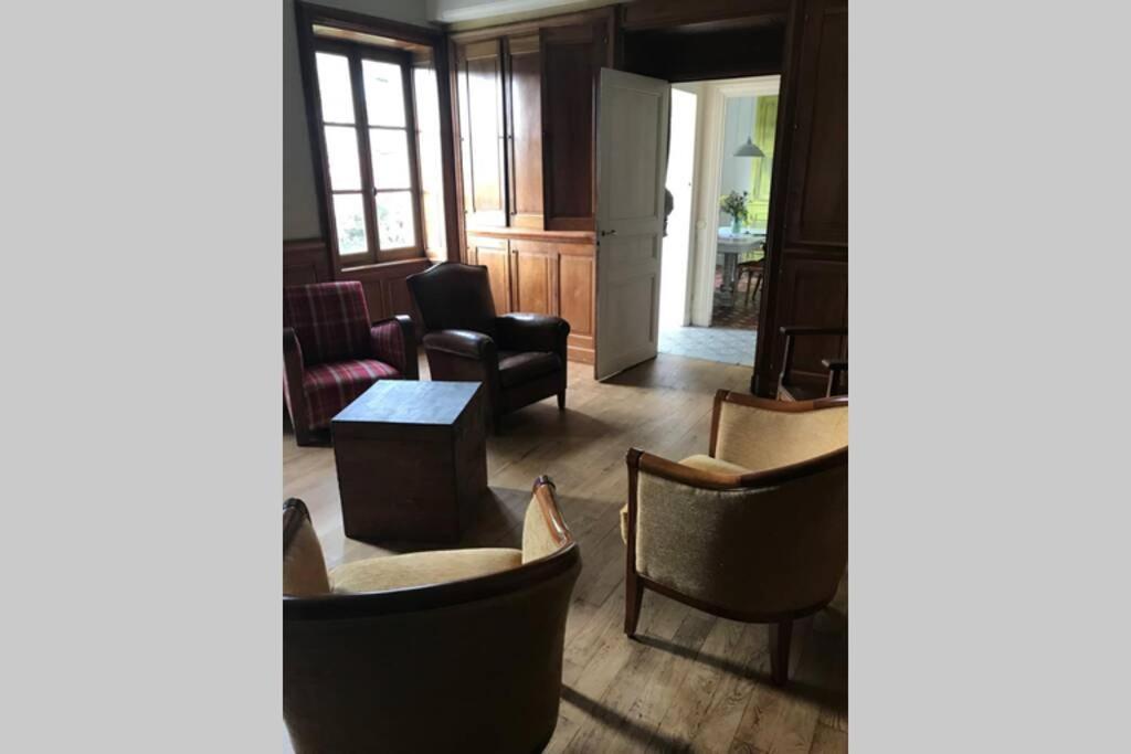 Vila Jardin De Cure Cluny Exteriér fotografie